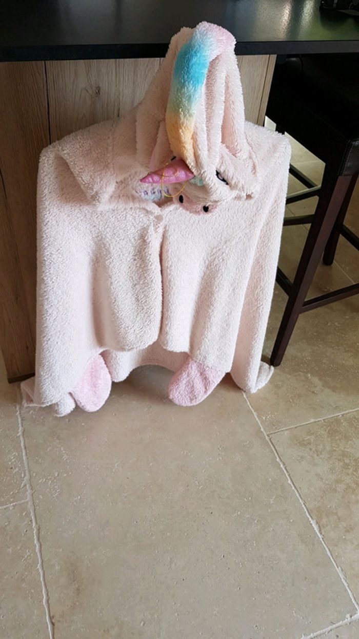 Poncho licorne - photo numéro 2