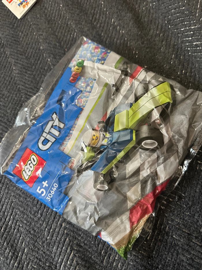 Polybag Lego City 30640, race car scellé - photo numéro 2