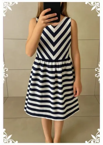 🌊 Robe marinière Okaïdi - Taille 10 ans