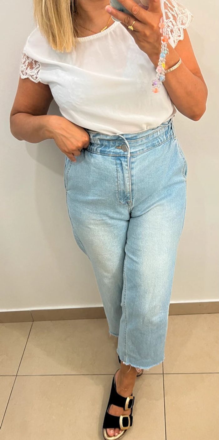 💎Blouse  blanche  avec dentelle dos nu Taille M - photo numéro 3