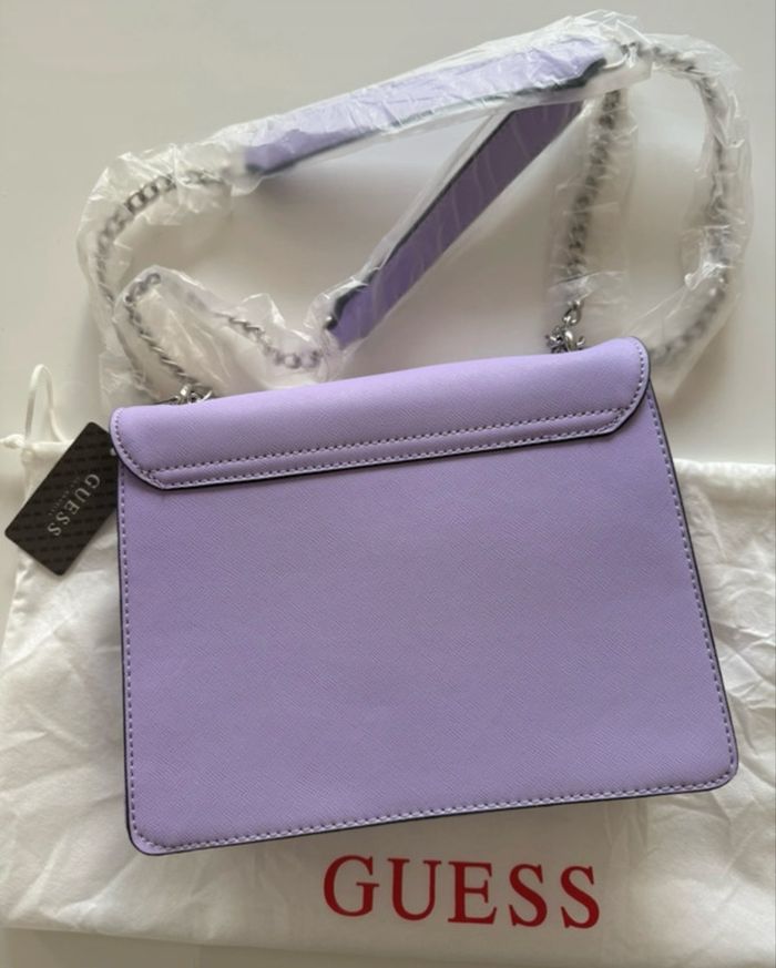 Sac à main femme Guess couleur lila - photo numéro 2
