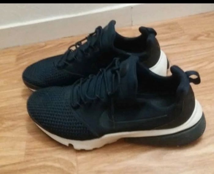 Basket Nike taille 45 en très bon état - photo numéro 2