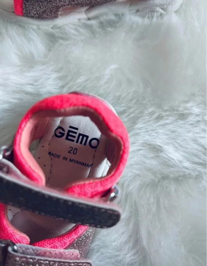 Jolie sandale été scratch Gemo fille 20 neuve - photo numéro 4