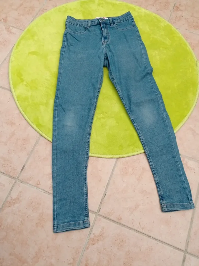 Jean bleu Jennyfer taille 36 - photo numéro 3