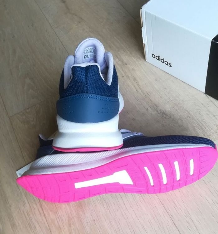Baskets chaussures running adidas taille 36 2/3 neuves - photo numéro 9