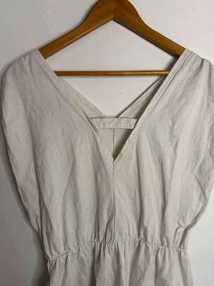 Robe blanche taille M/L - photo numéro 8