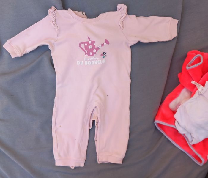 Lot de 3 articles fille 6 mois - photo numéro 2