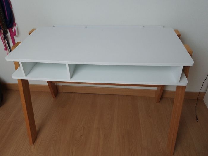 Bureau enfant primaire Vertbaudet Architekt REMISE EN MAINS PROPRES UNIQUEMENT