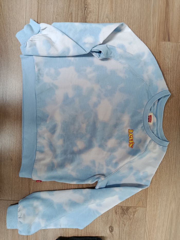 Pull Levi's fille