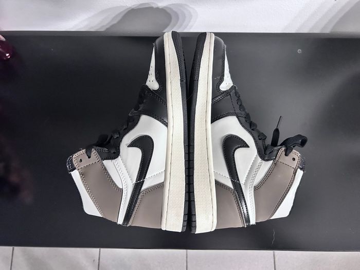 Air Jordan 1 Mid – Pointure 37,5 – Très bon état – Coloris noir/blanc/marron - photo numéro 6