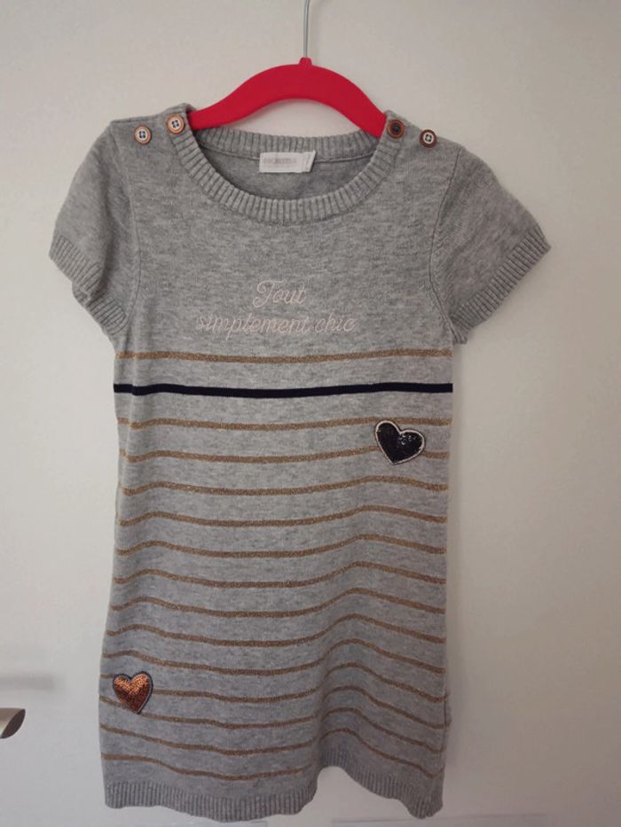 Robe manches courtes