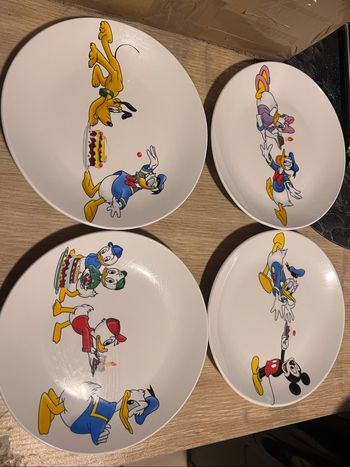 Assiettes à dessert en porcelaine