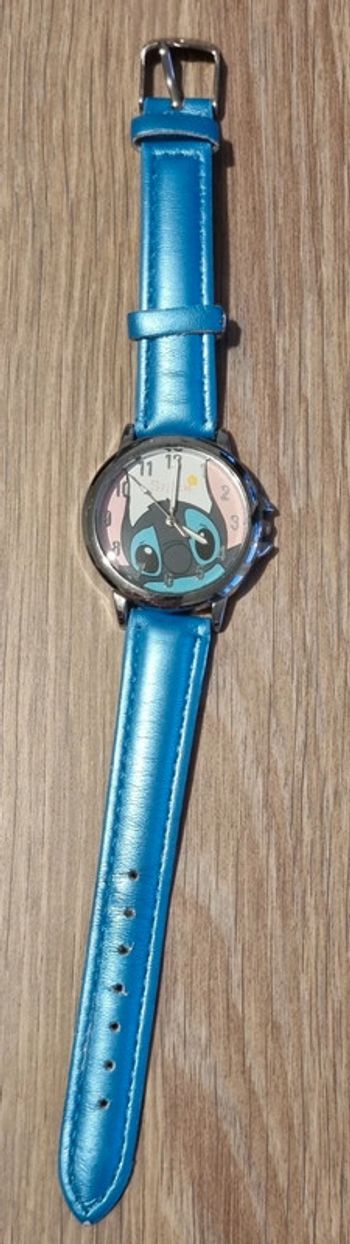 Montre Stitch