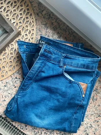 Jean 38 extensible skinny