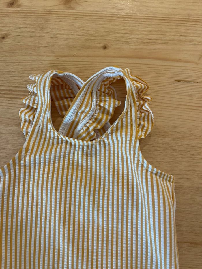 Maillot de bain 6M neuf - photo numéro 3