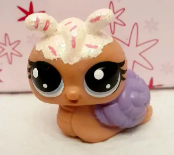 Petite Figurine Littlest Pet Shop Escargot marron mauve et blanc avec des paillettes