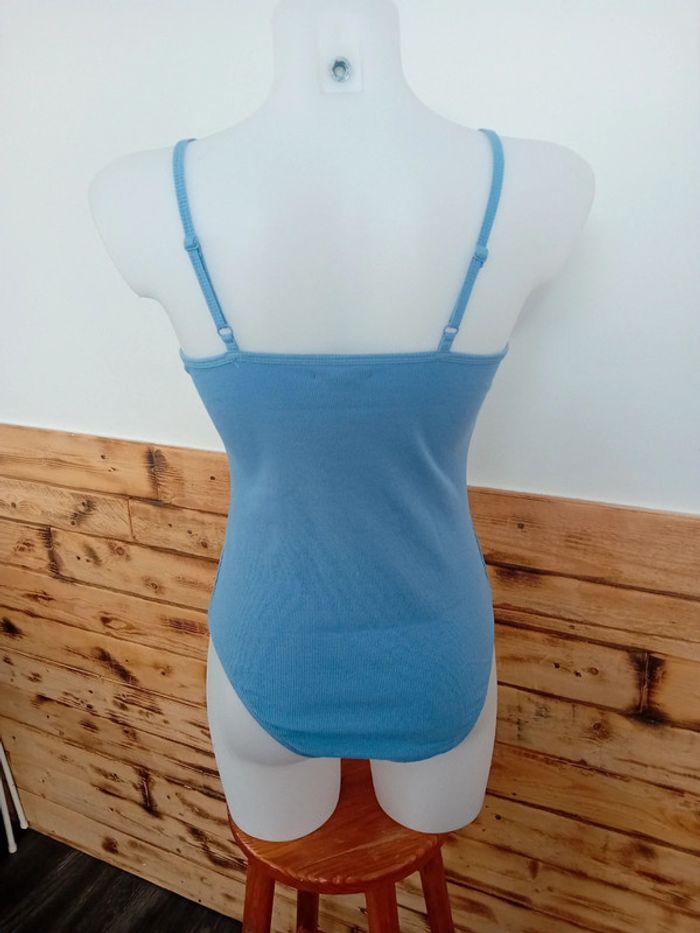 Body femme - photo numéro 4