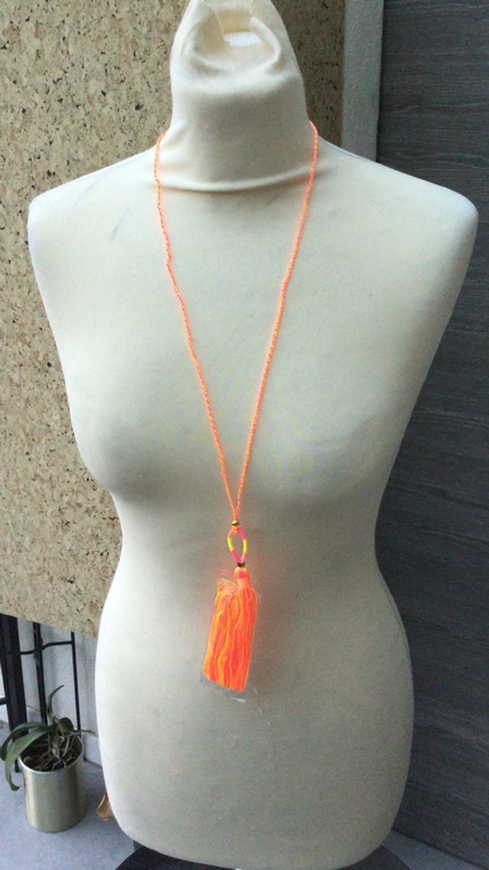 Collier amadoria fluo super effe taille ajustable pompons - photo numéro 3