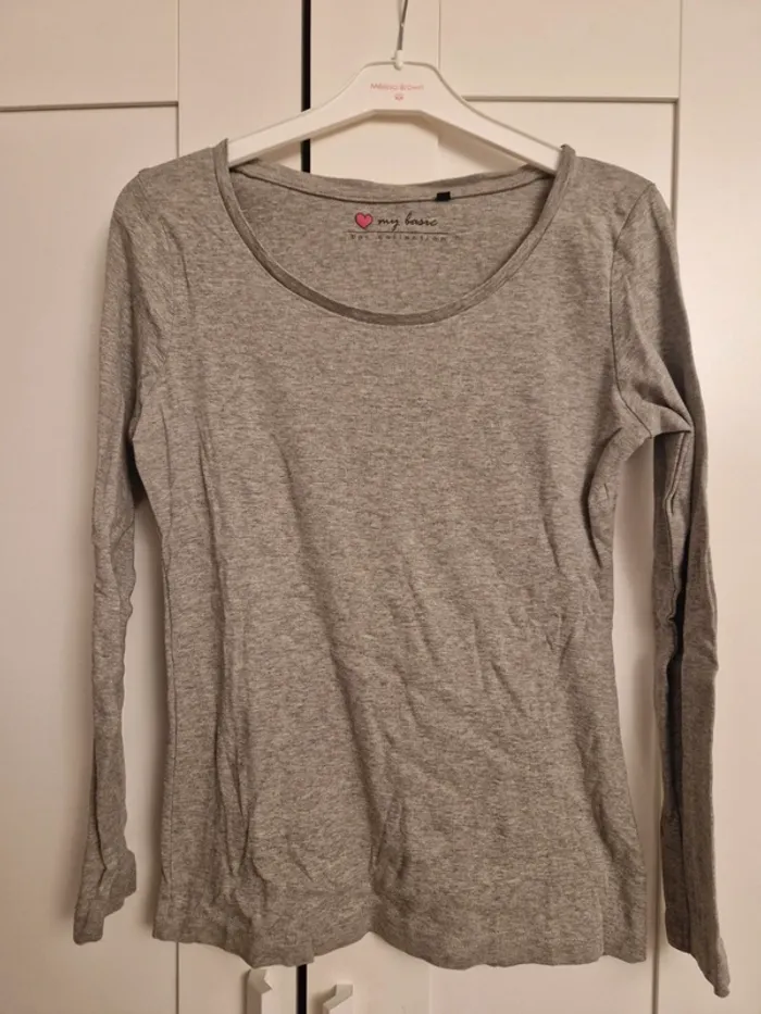 T-shirt gris, manches longues, 36/38, neuf