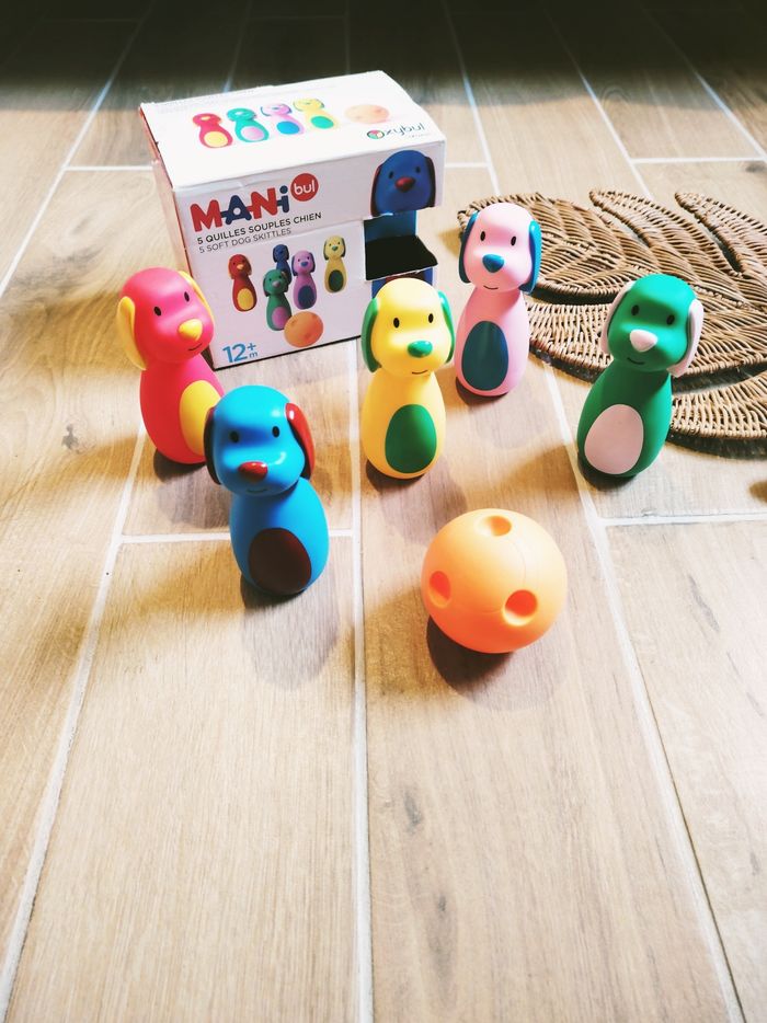 🐶Lot de quilles animaux chiens en plastique marque Ludi