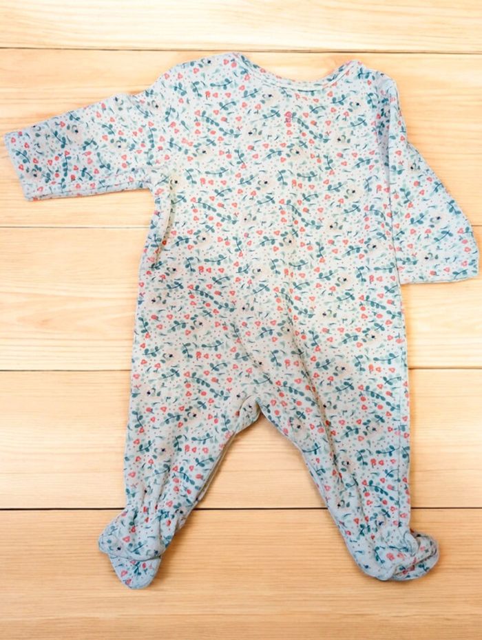 Pyjama 1 mois - photo numéro 2