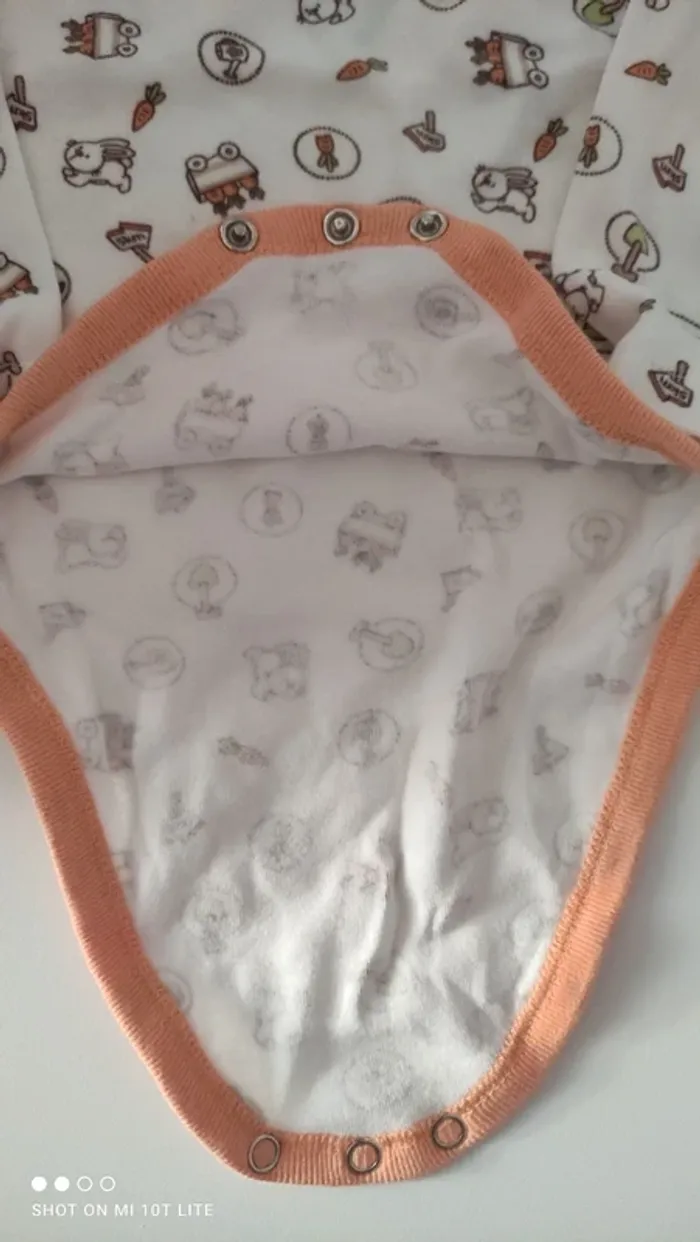 Body blanc et orange motif jouets C&A - photo numéro 3