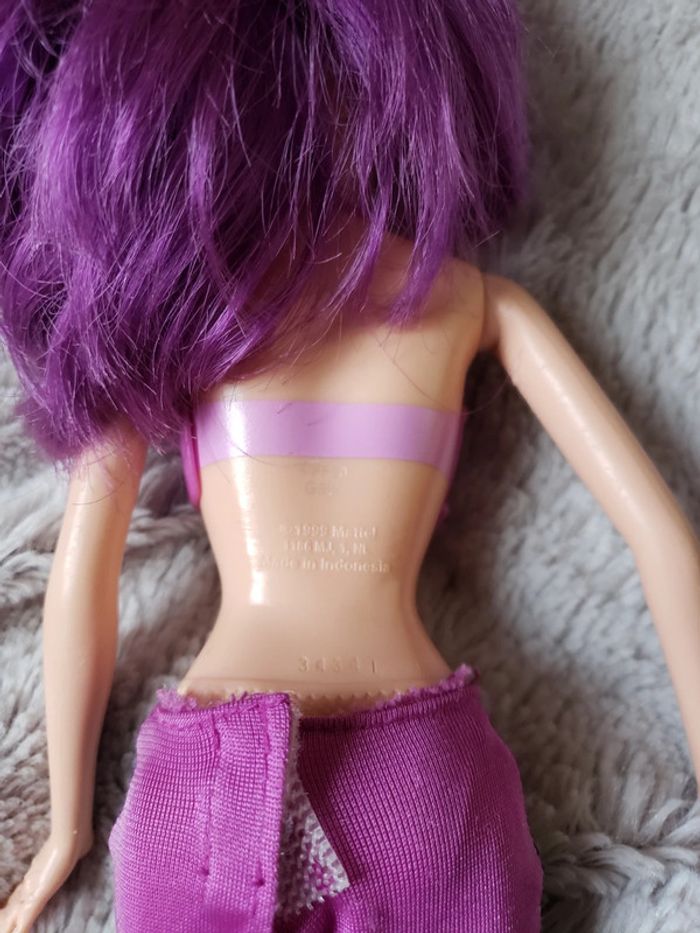 Barbie avec habit sirène - photo numéro 5