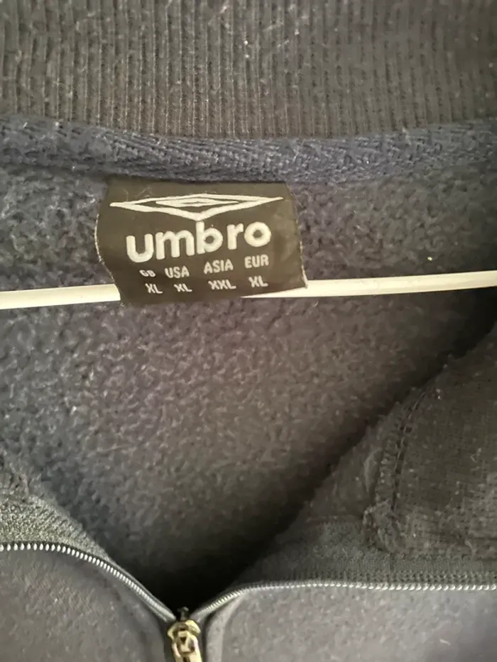 Sweat zippé de marque Umbro taille XL - photo numéro 3