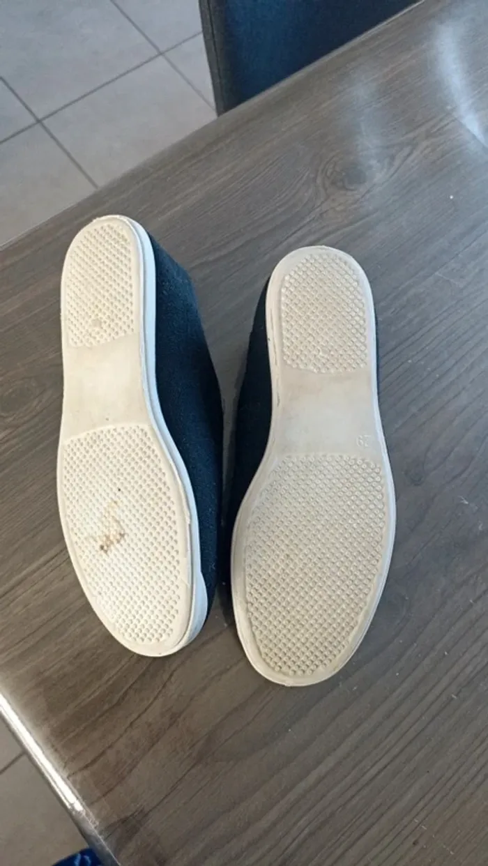 Chaussons de gym / danse pointure 29 - photo numéro 2