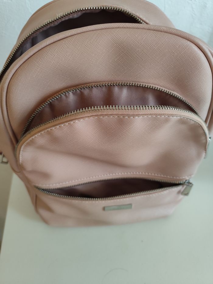 Sac a dos rose - photo numéro 4