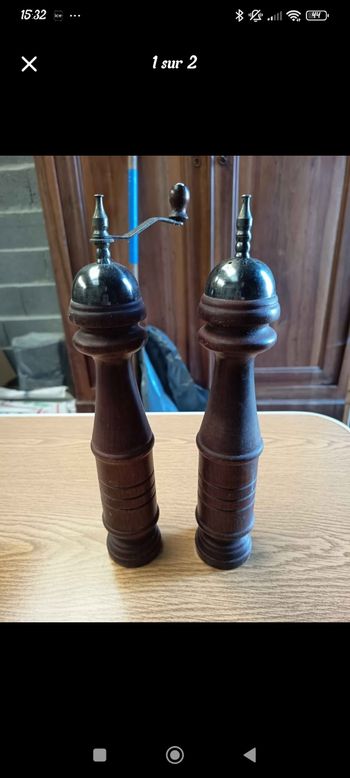 Salière et moulin a poivre ancien 