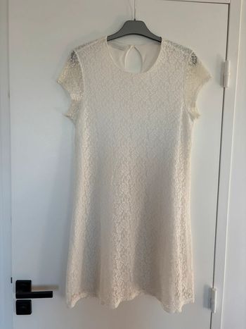 Robe courte en dentelle blanche taille L