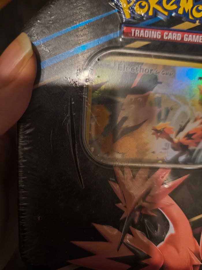 Pokebox coffret boîte métallique Pokémon electhor de galar Zénith suprême AB prix ferme - photo numéro 2