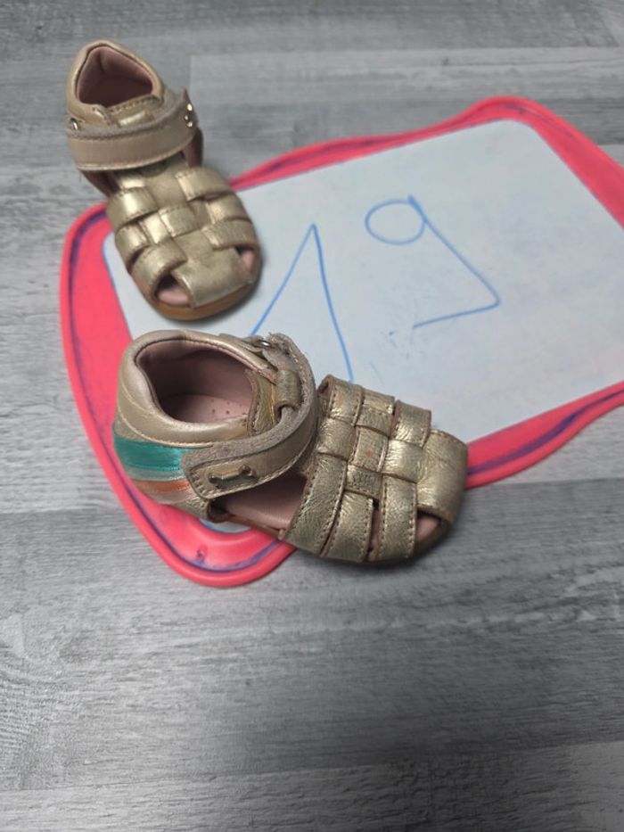 Claquette taille 19
