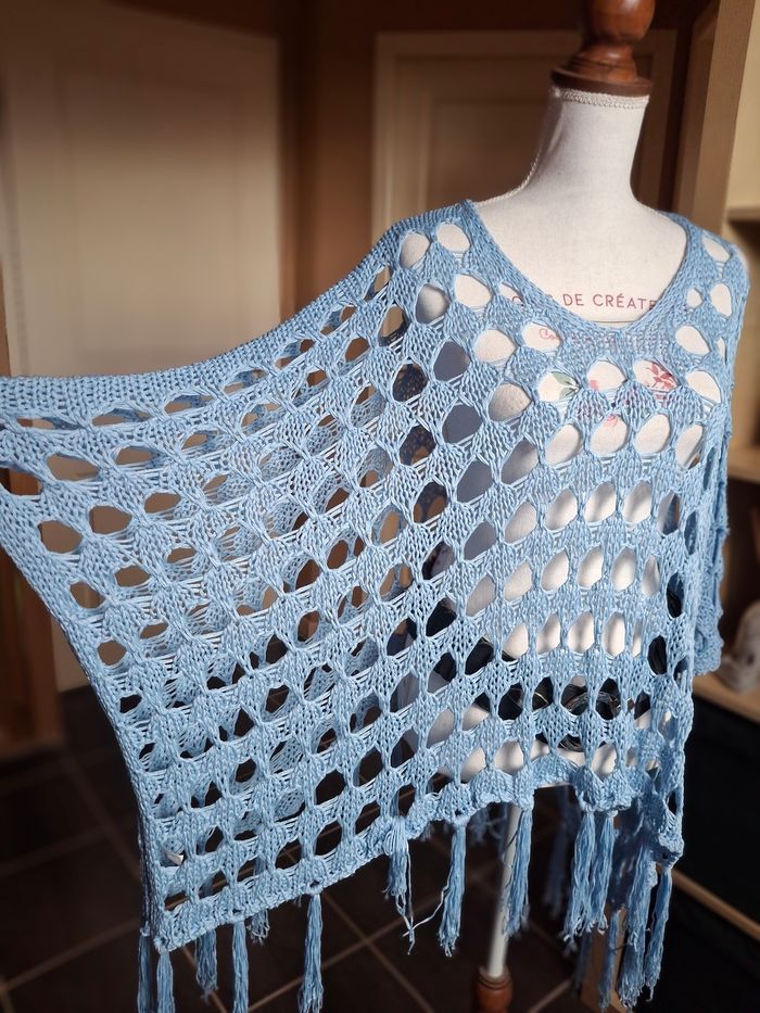 Tunique filet en maille ajourée bleu ciel neuf étiqueté - photo numéro 2
