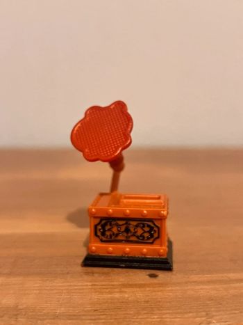 Monster high robecca steam gramophone