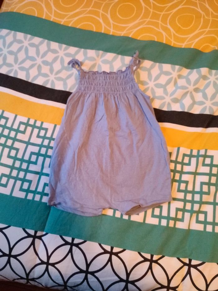 Combishort de couleur bleu taille 2 ans