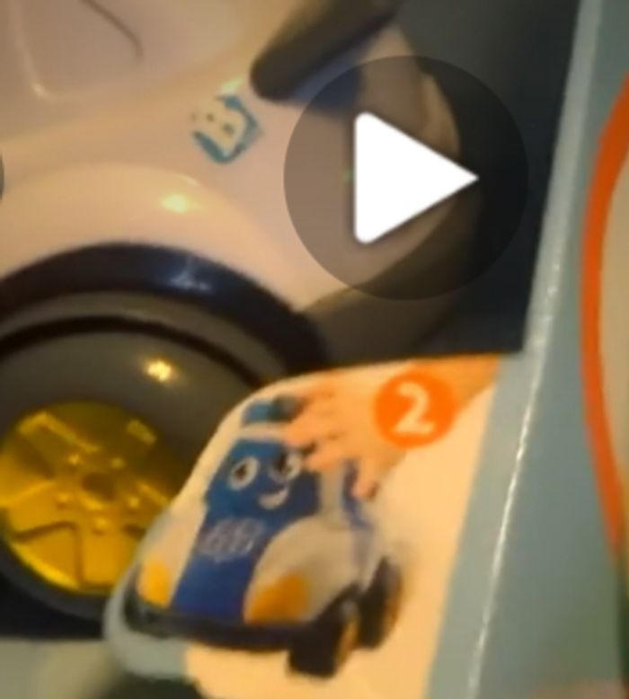 Première voiture télécommandée - photo numéro 7