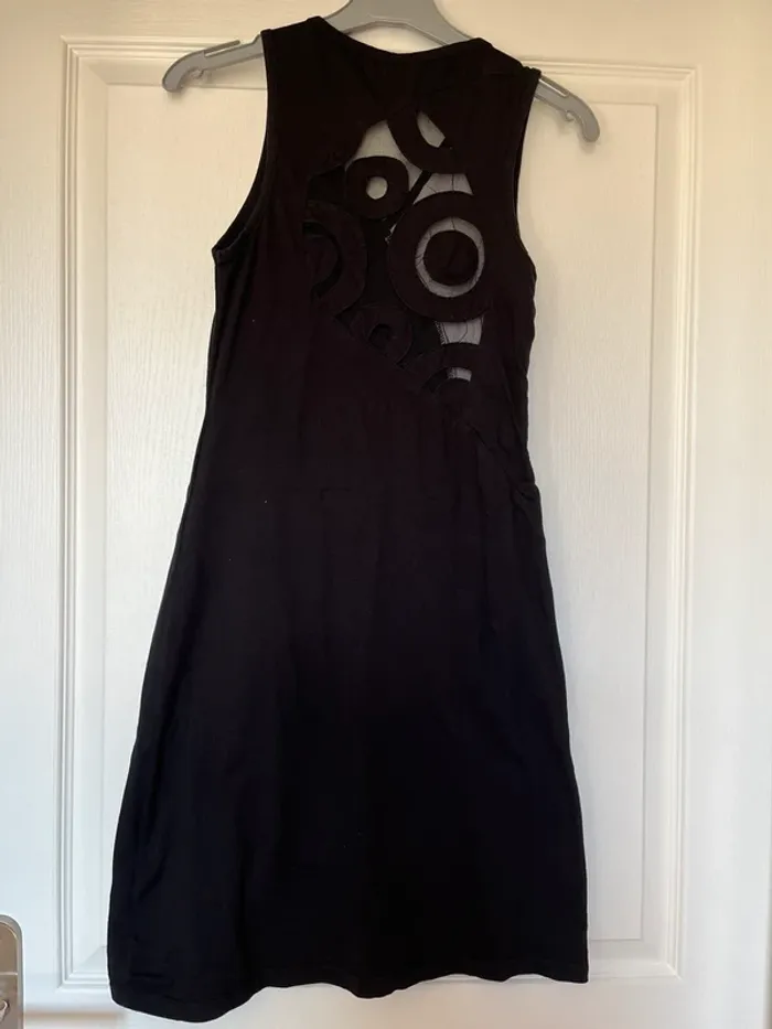 Robe courte - photo numéro 3