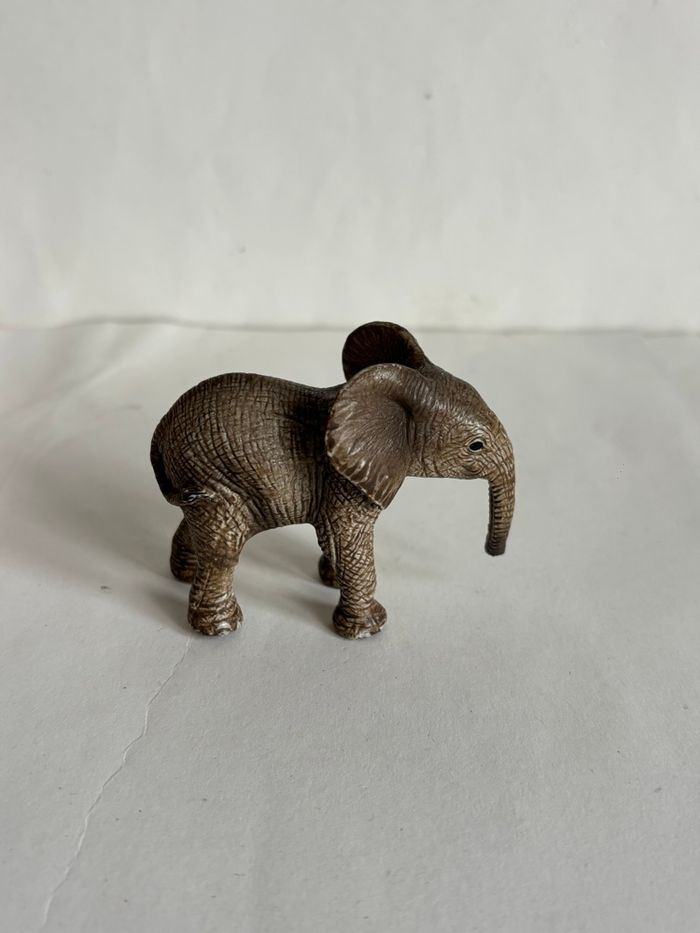 Éléphanteau Schleich