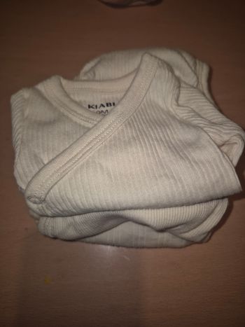 Lot de 3 bodies matelassés taille naissance