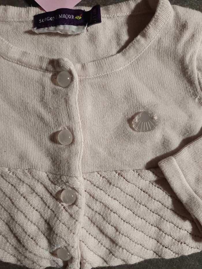 Gilet court coquillage 9 mois - photo numéro 2