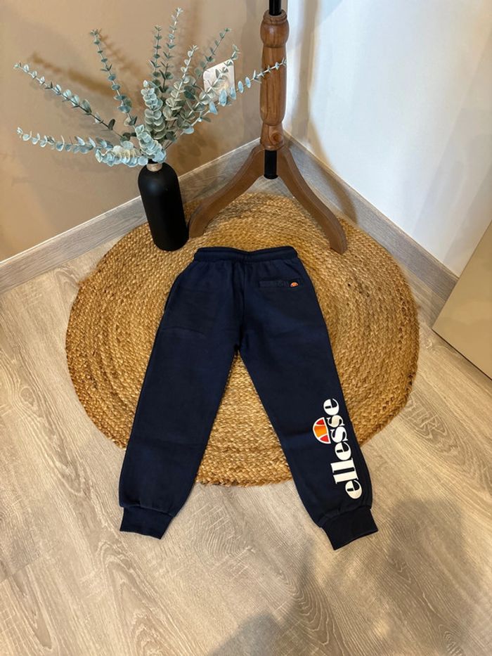 Pantalon de survêtement Ellesse 5/6ans - photo numéro 3