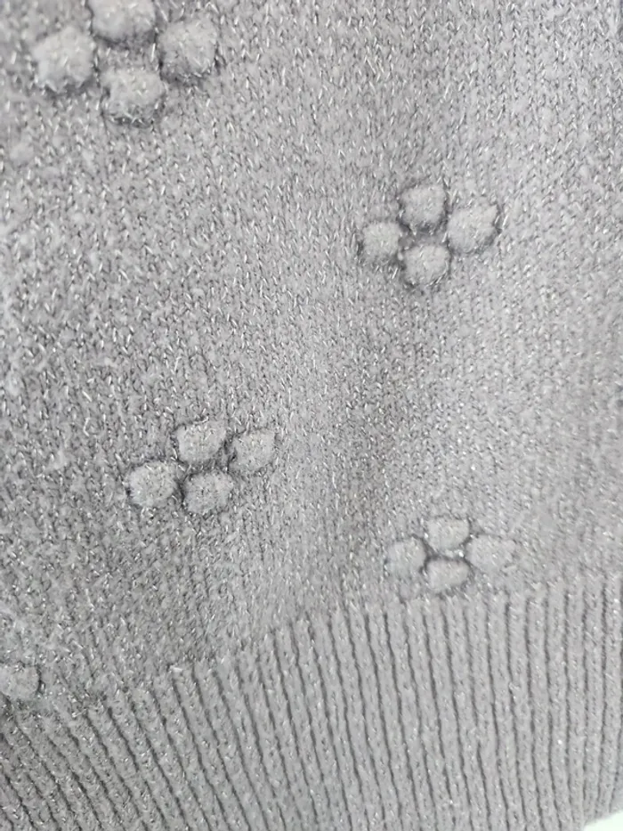 Pull femme lilas à motifs floraux en relief Taille S/M - photo numéro 3