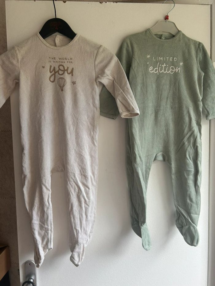 Lot 2 pyjamas