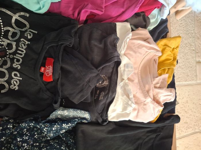 Gros lot de 30 vêtements 10/12 ans - photo numéro 3