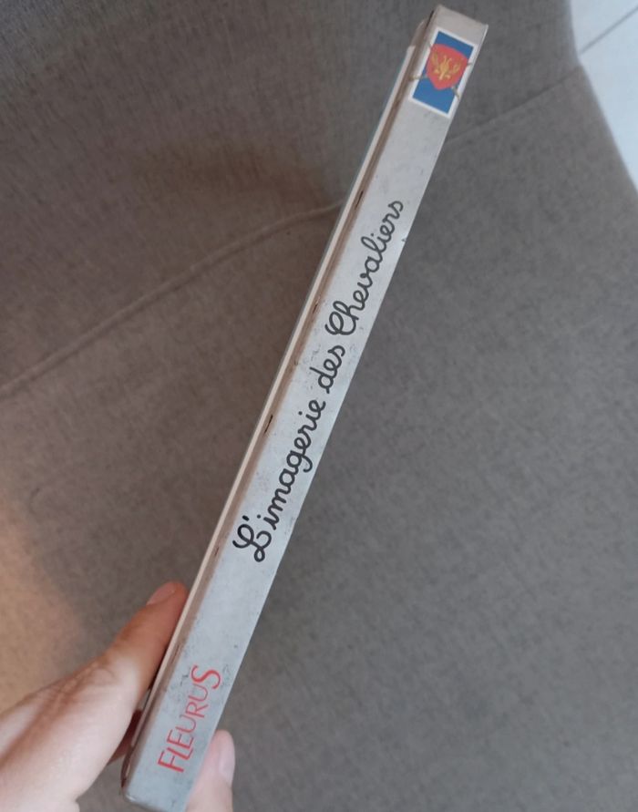 Livre l'imagerie des chevaliers - photo numéro 2