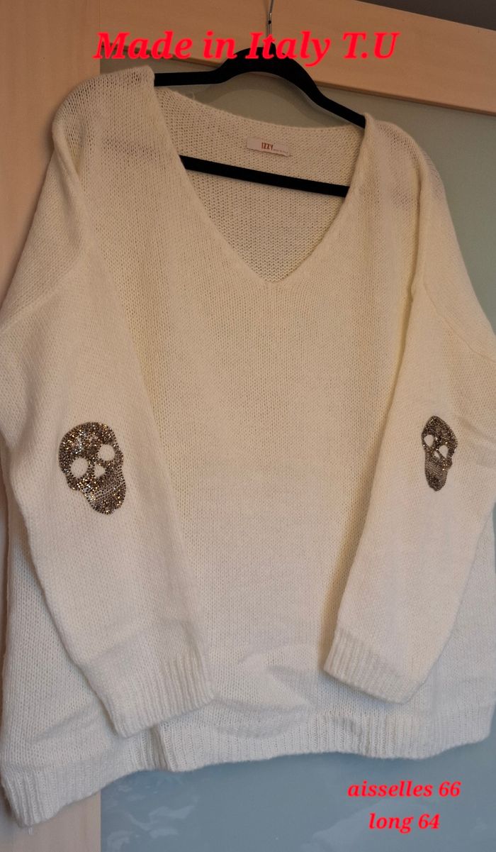 Joli pull tête de mort