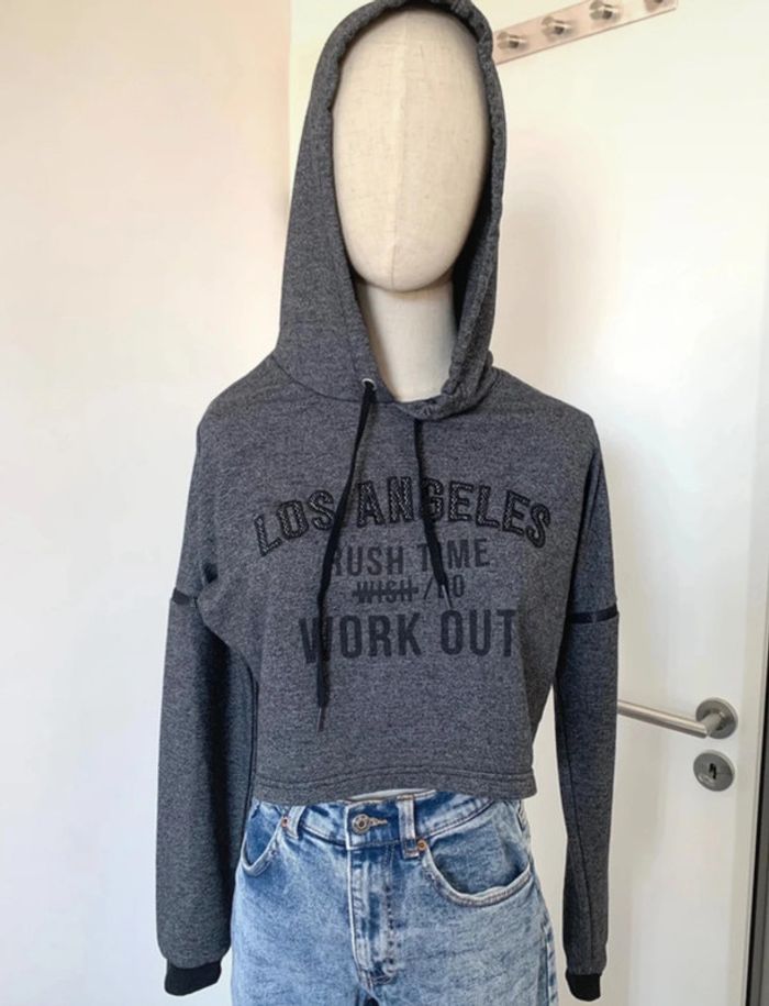 Sweat court Jennyfer taille S