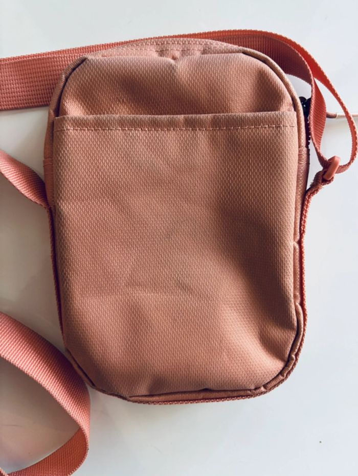 Sacoche petit sac bandoulière marque Nike sportwear - photo numéro 5